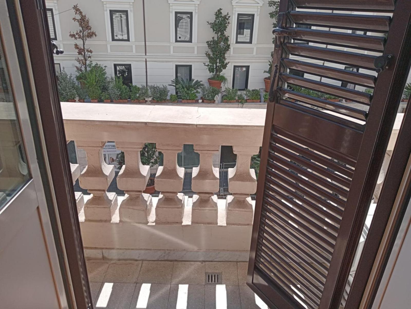 Apartment Borghese Deluxe - 4 Bedrooms - 3 Bathrooms Rome